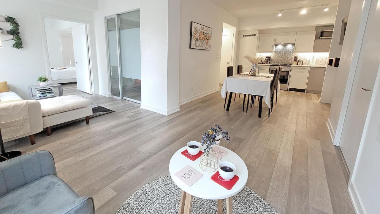 Lovely 3 Bedrooms In University Of 토론토 외부 사진