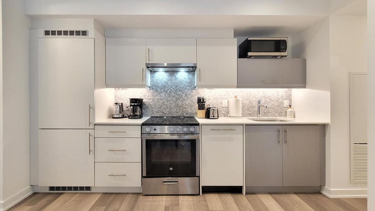 Lovely 3 Bedrooms In University Of 토론토 외부 사진