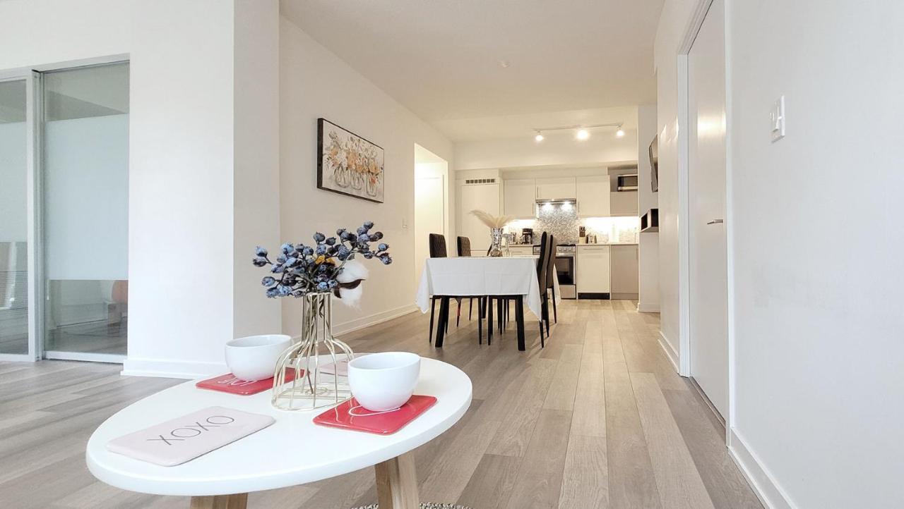 Lovely 3 Bedrooms In University Of 토론토 외부 사진
