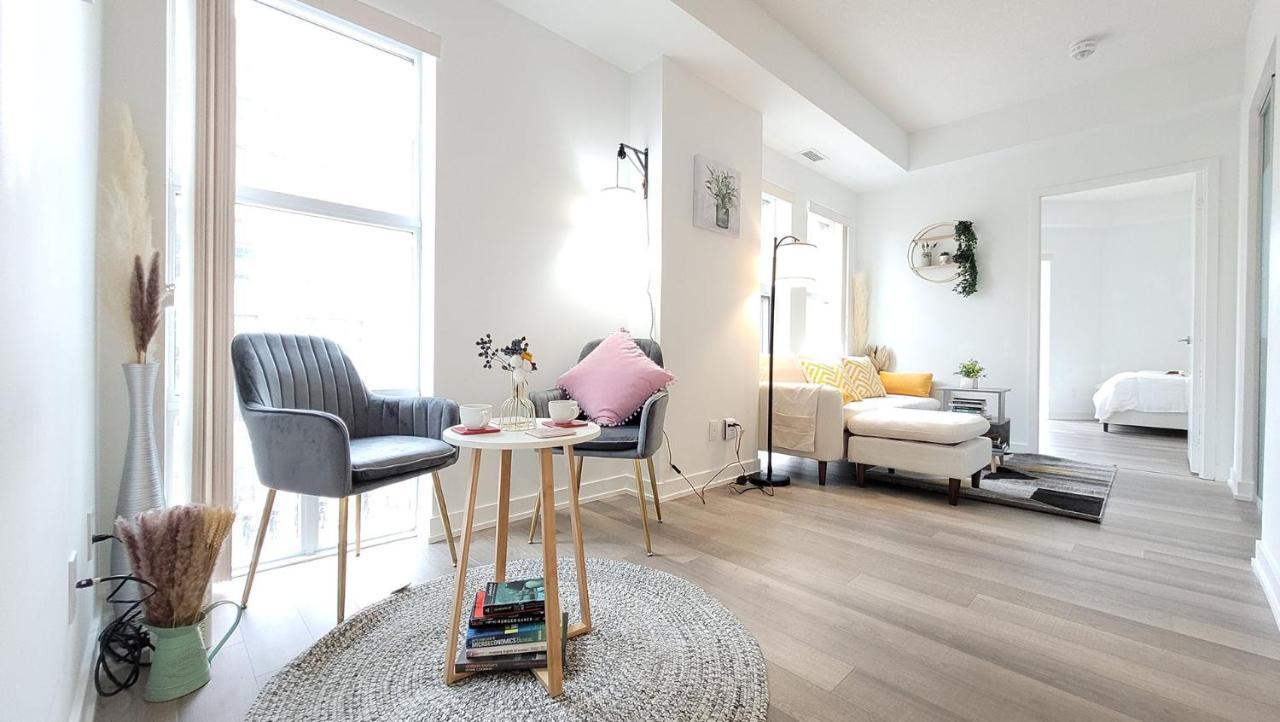 Lovely 3 Bedrooms In University Of 토론토 외부 사진